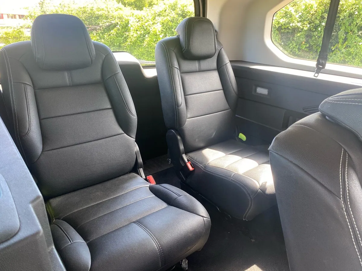 Opel combo 1.5 life 7-seater - Image 4