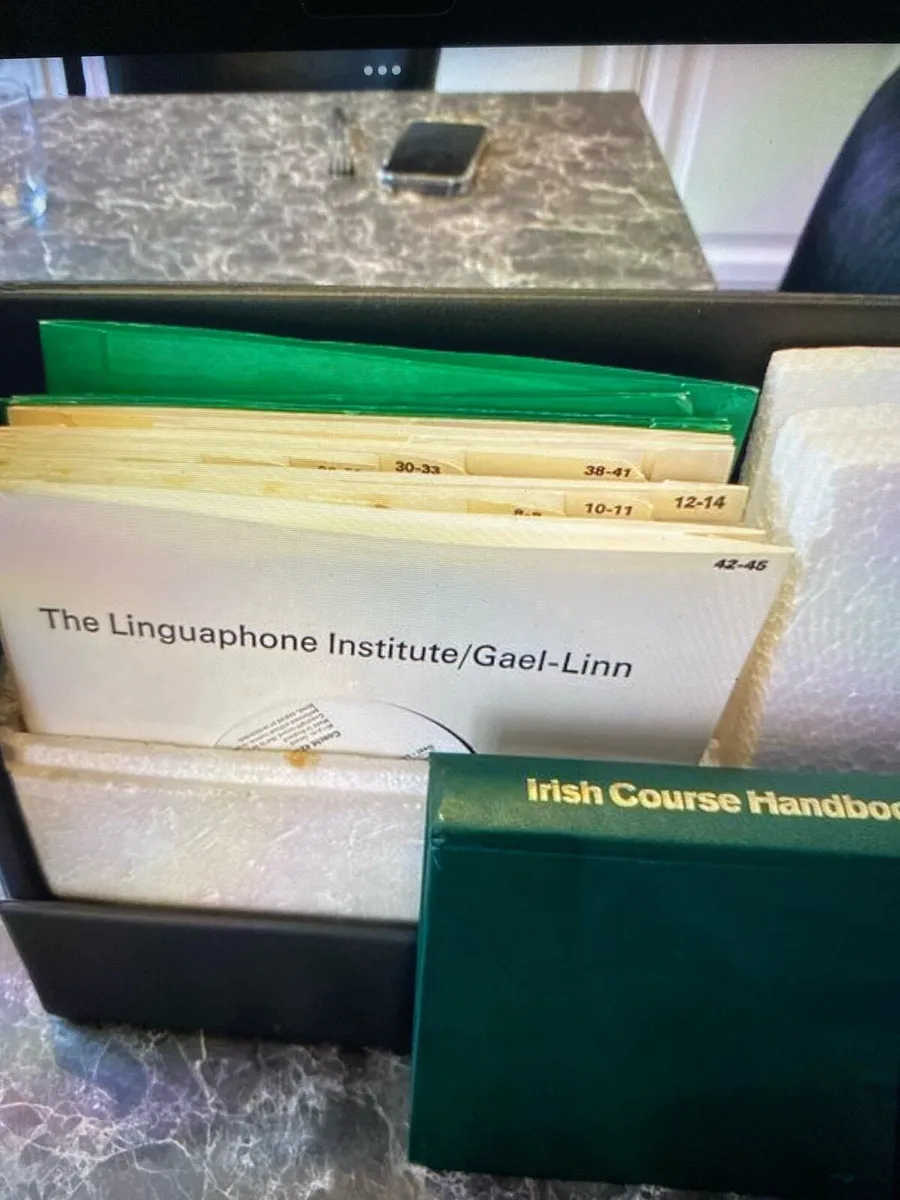 Vintage Linguaphone Gael Linn record set in Irish - Image 3