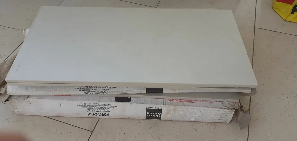 16 Porcelain Tiles (30x60cmx1cm) - Image 4