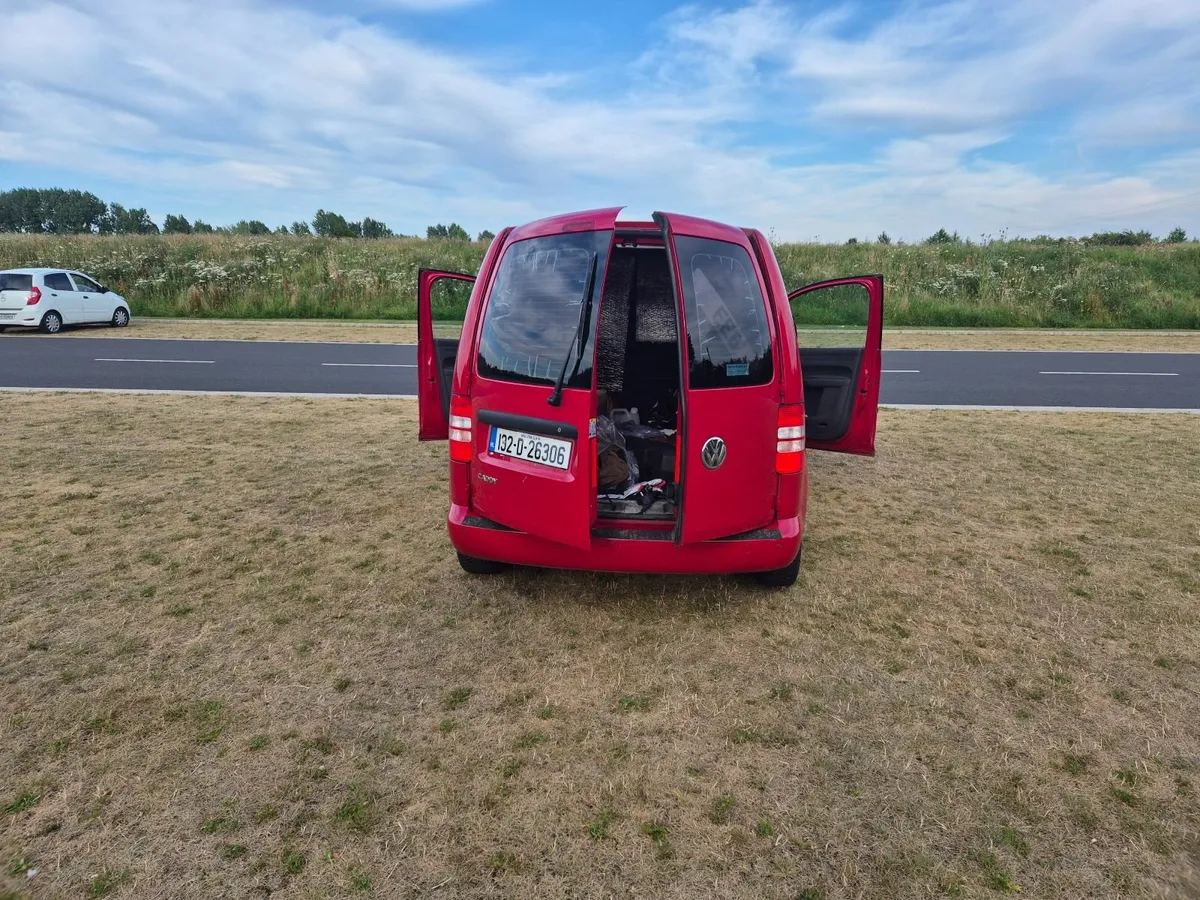 Volkswagen Caddy 2013 - Image 3