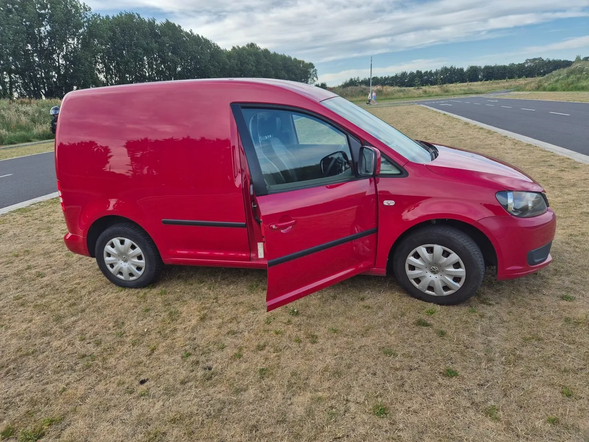 Volkswagen Caddy 2013 - Image 4