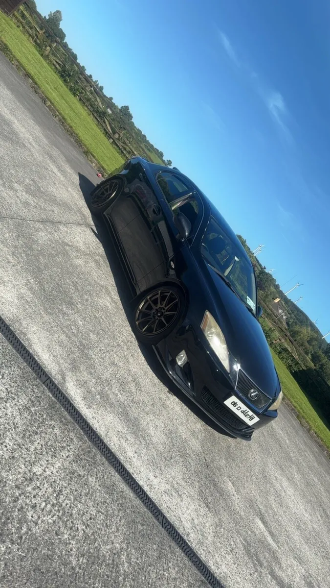 Lexus is250 V6 - Image 3