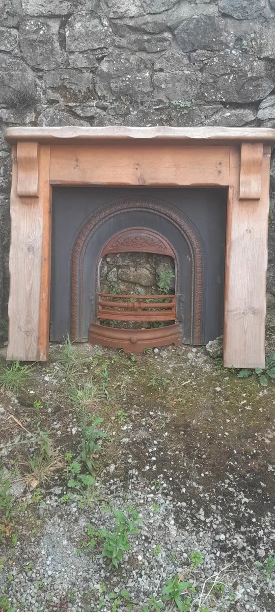 Fireplace and surround - Image 2