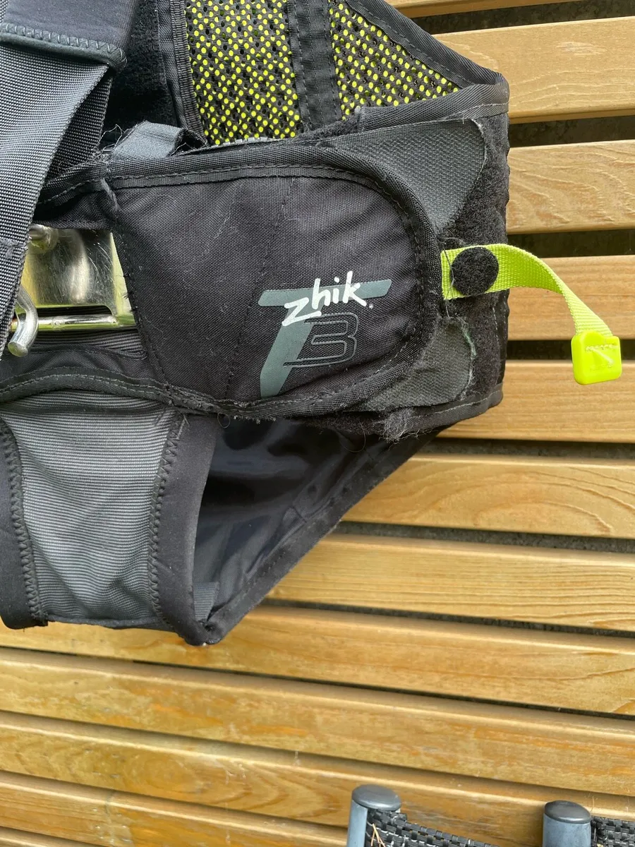 Zhik T3 trapeze harness sailing - Image 2