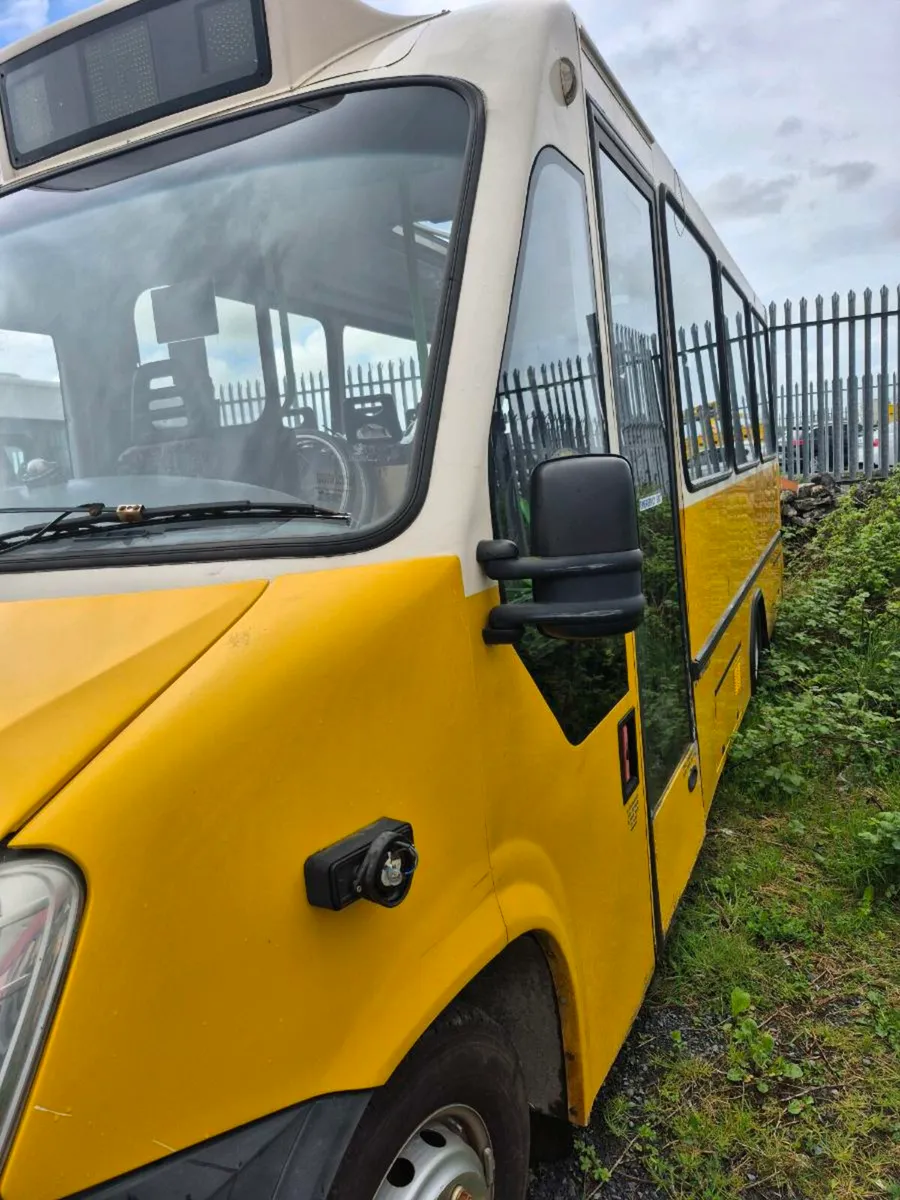 2009 iveco school bus. - Image 3