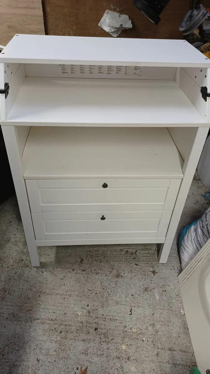 Baby changing table - Image 3