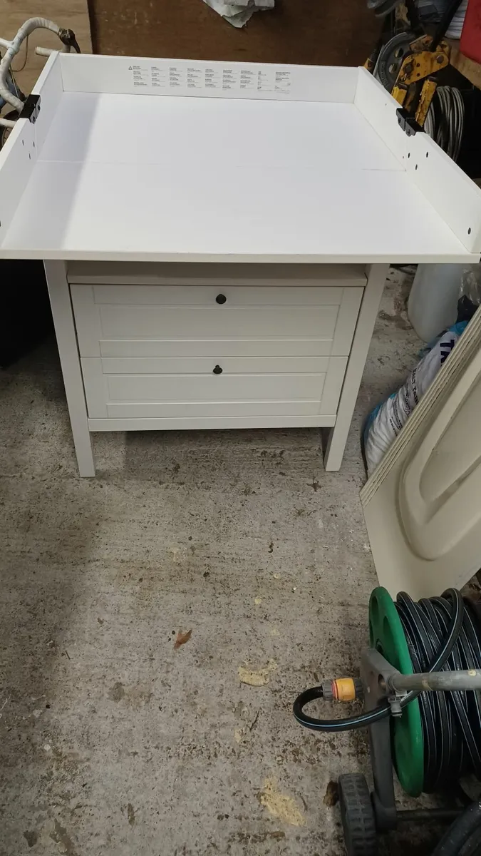 Baby changing table - Image 4