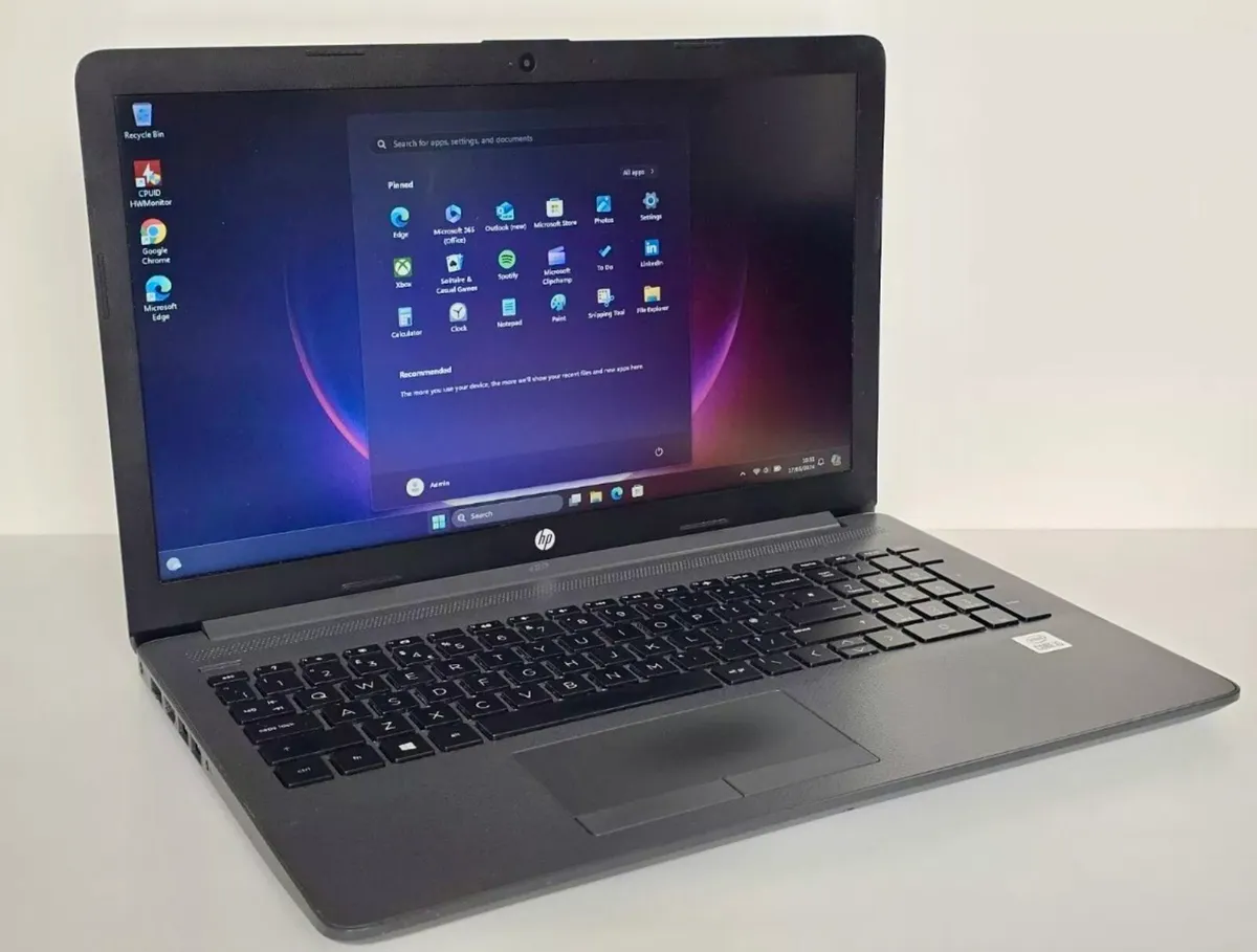 HP Pavilion 15 - Image 2