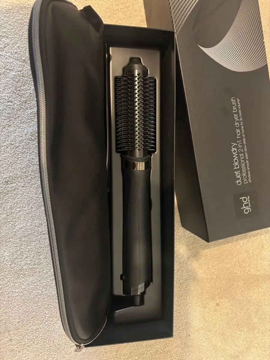 GHD duet Blowdry- barely used - Image 1