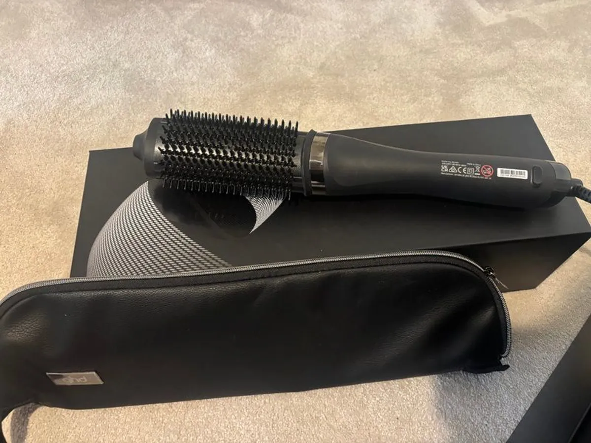 GHD duet Blowdry- barely used - Image 2