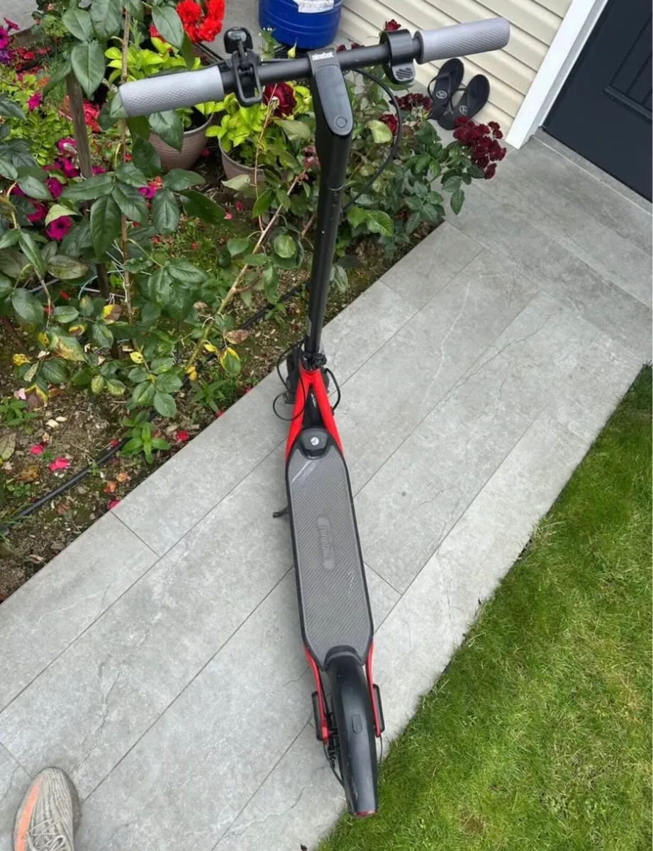 Ninebot e-scooter - Image 4