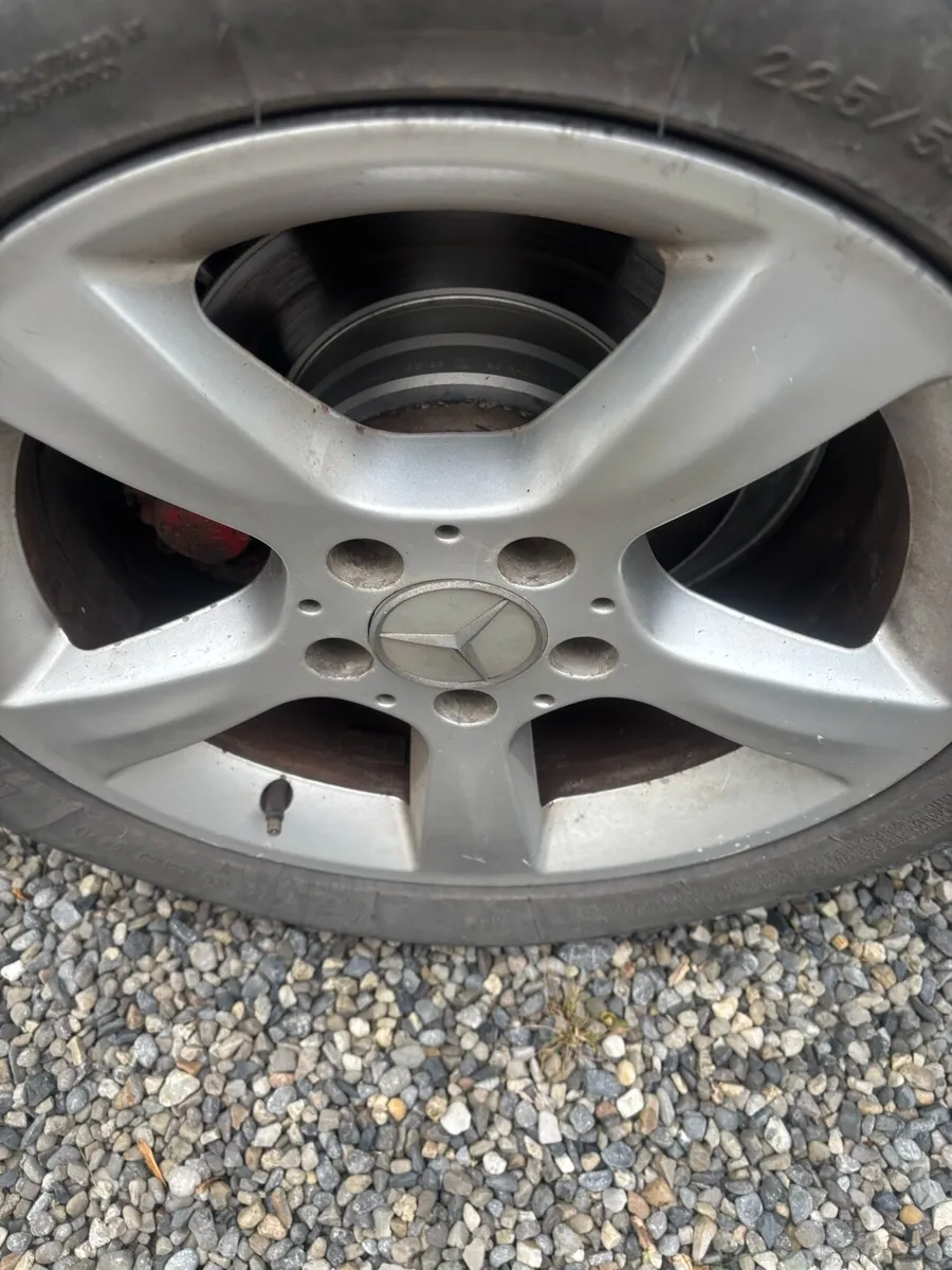 Mercedes - Image 3