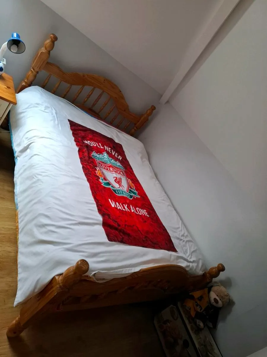 5ft 6in bed - Image 3