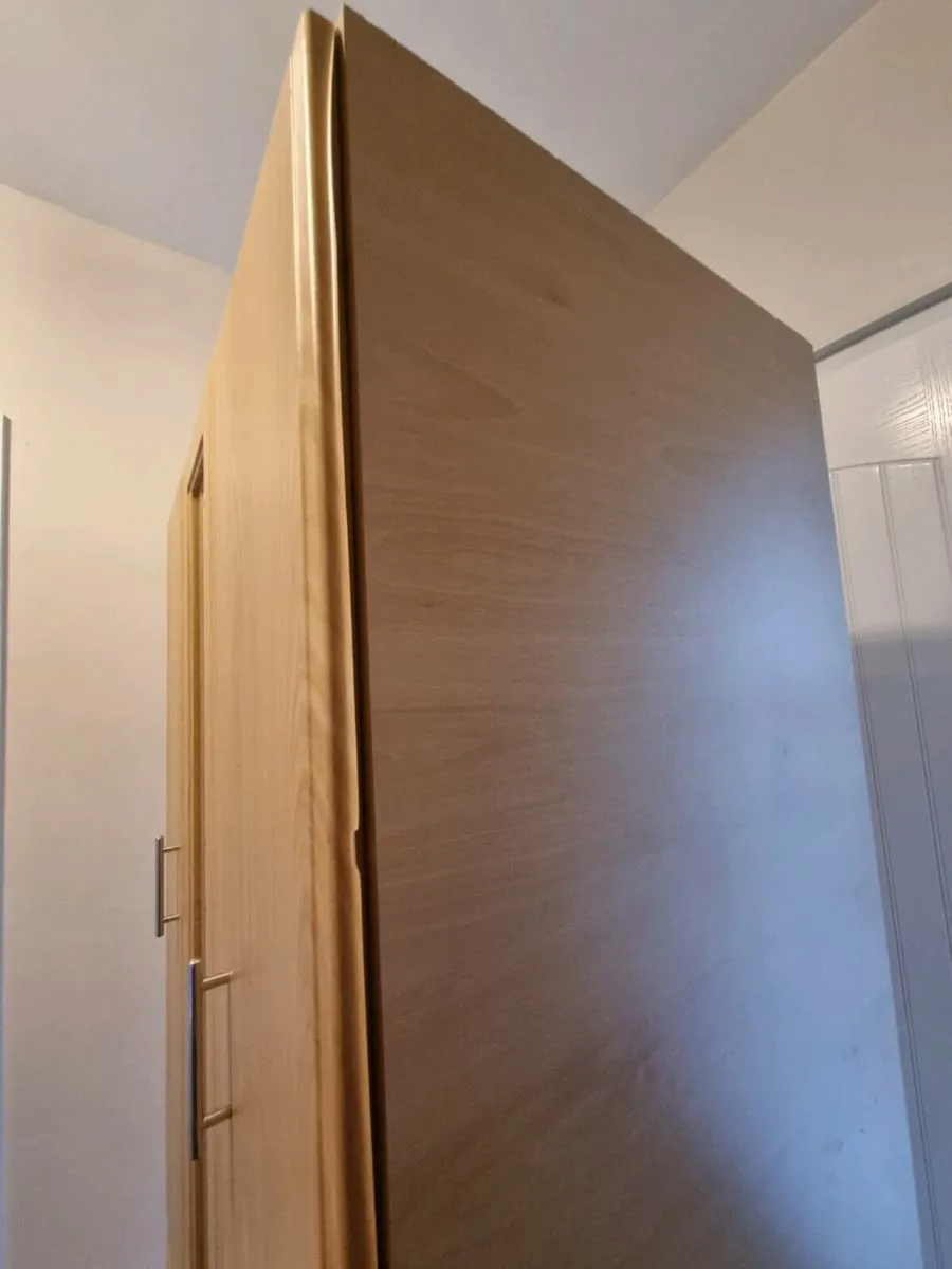 Wardrobe - Image 3