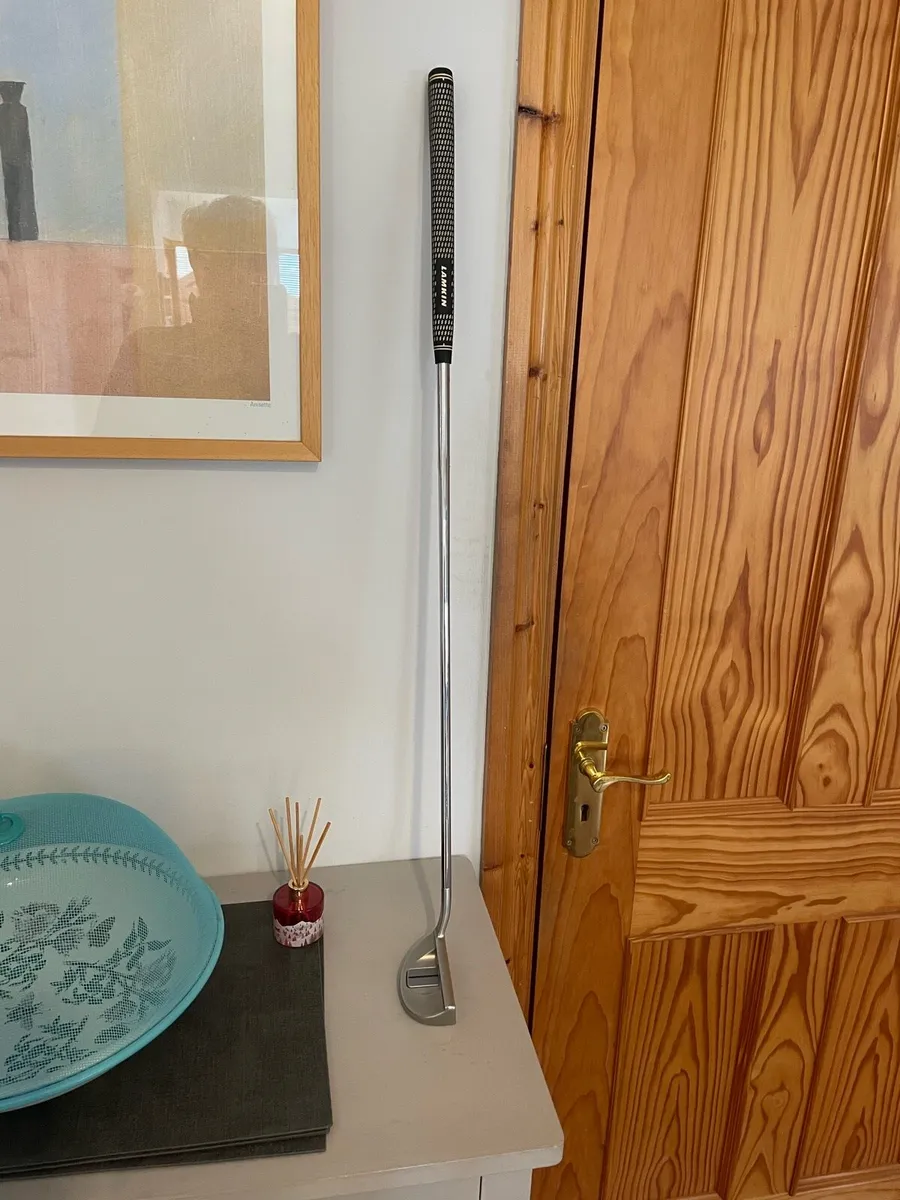 Scotty Cameron & Crown 500 Go Lo Putter 34 inch - Image 1
