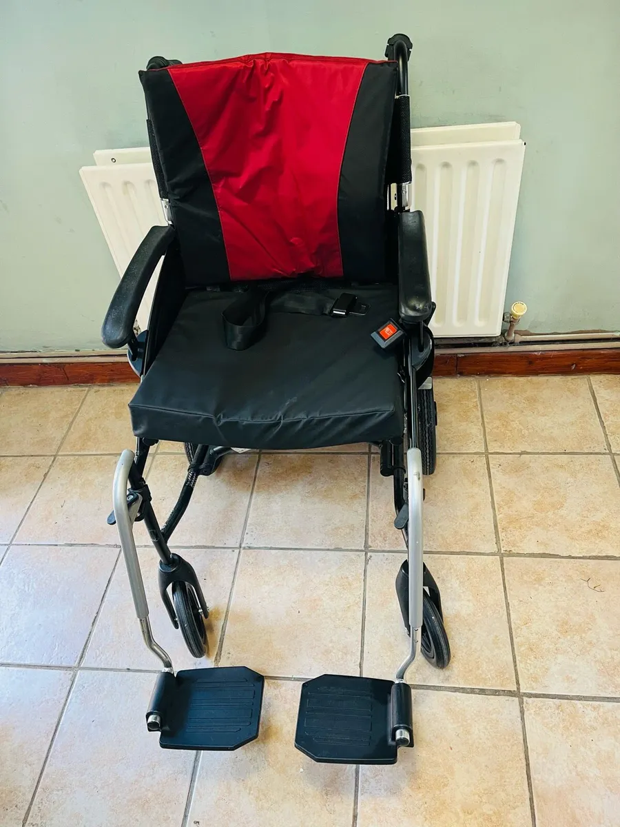 G-Logic. Lightweight Wheelchair. - Image 1