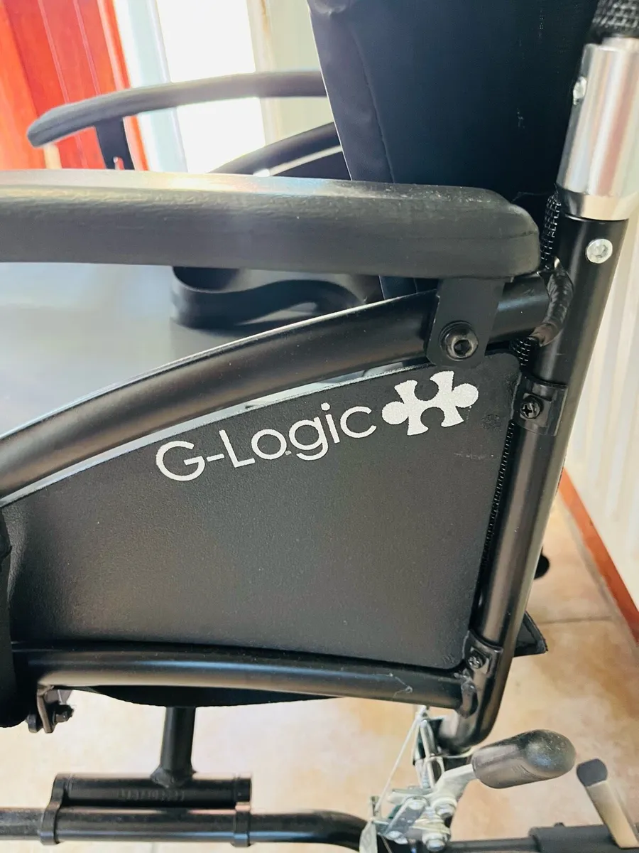 G-Logic. Lightweight Wheelchair. - Image 2