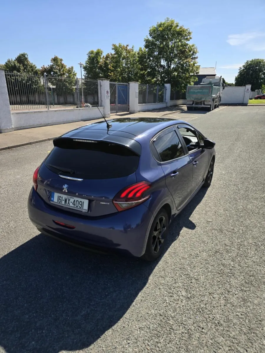 Peugeot 208 2016 - Image 3