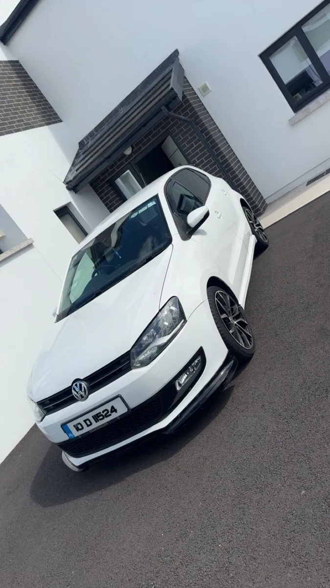 White Volkswagen Polo - Image 1