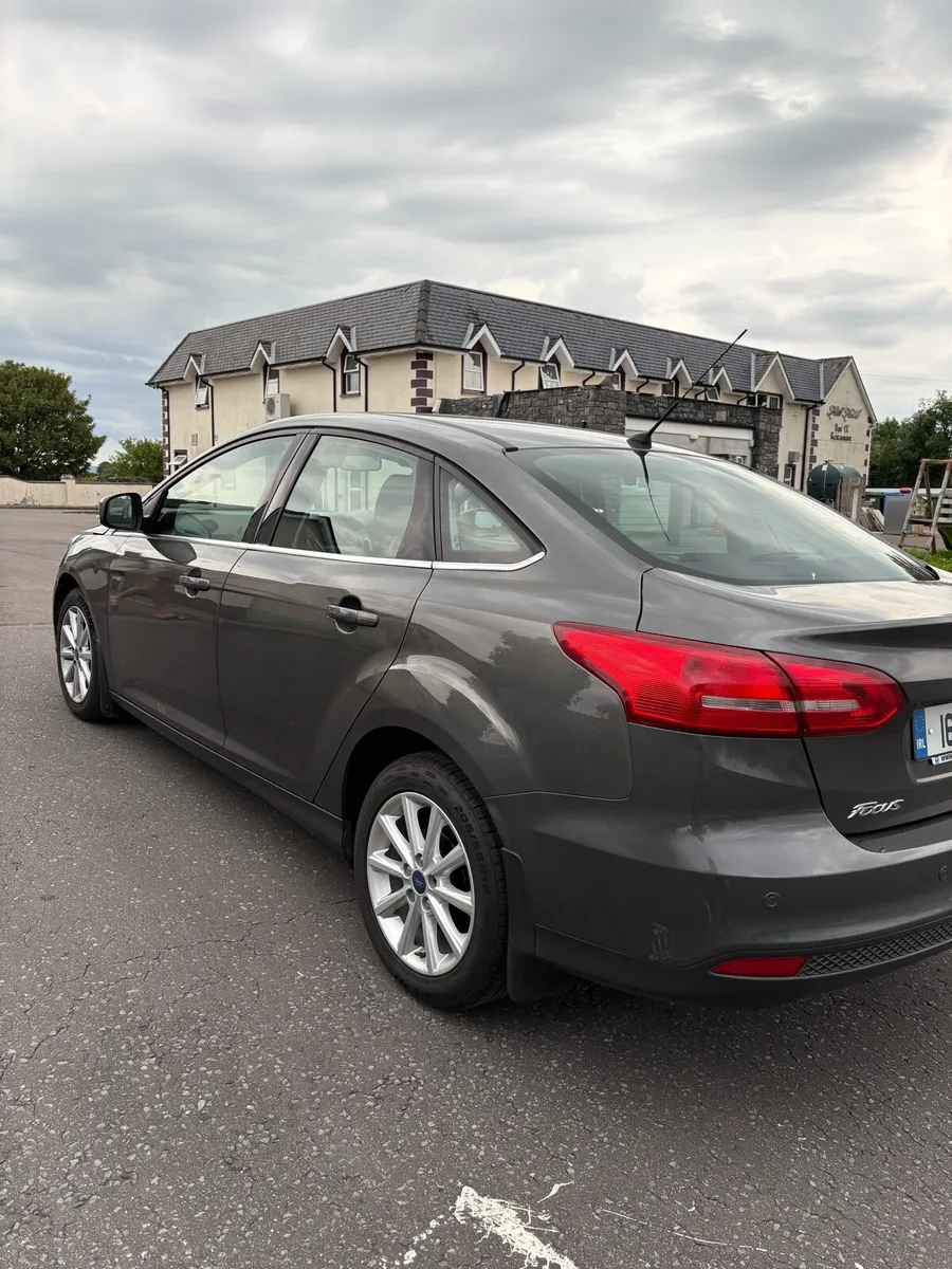 Ford Focus - Image 4