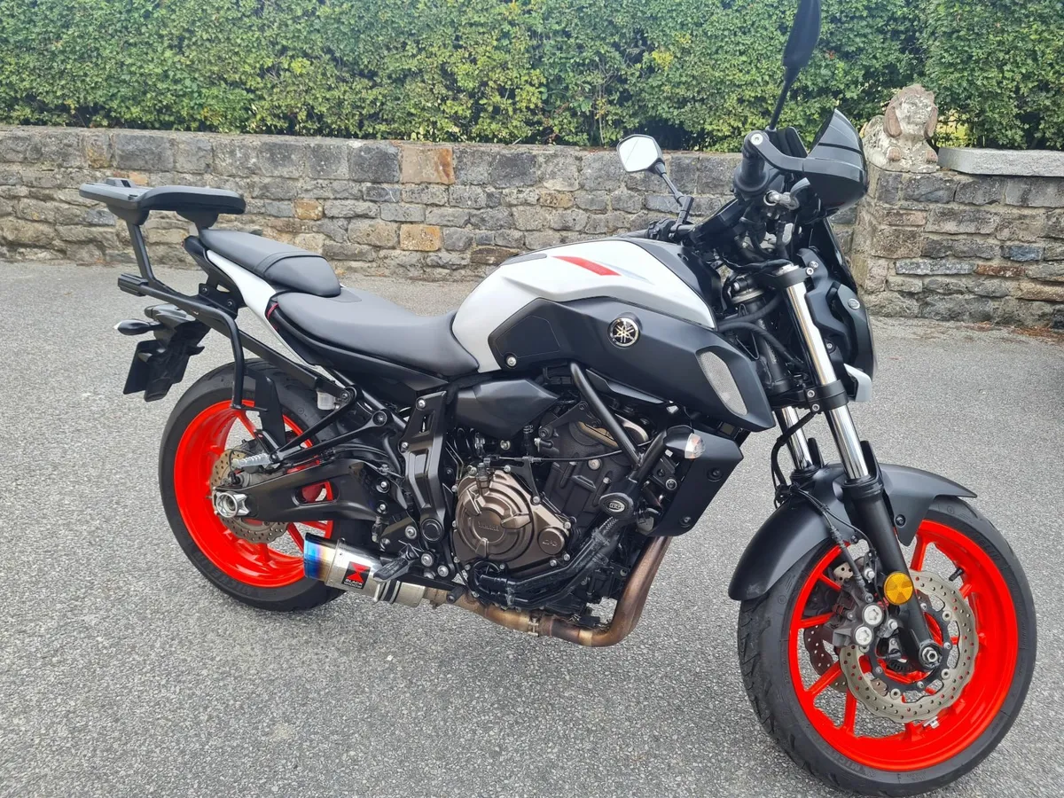 YAMAHA MT07 2020 - Image 3