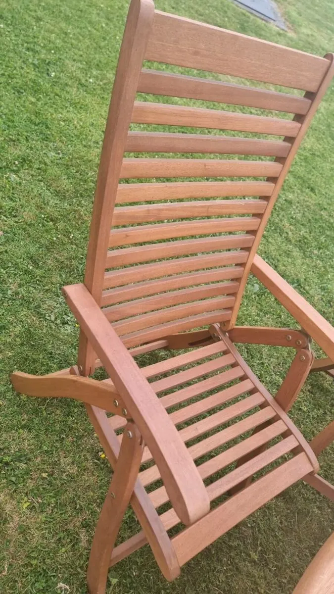 Garden table and 6 chairs - Image 2