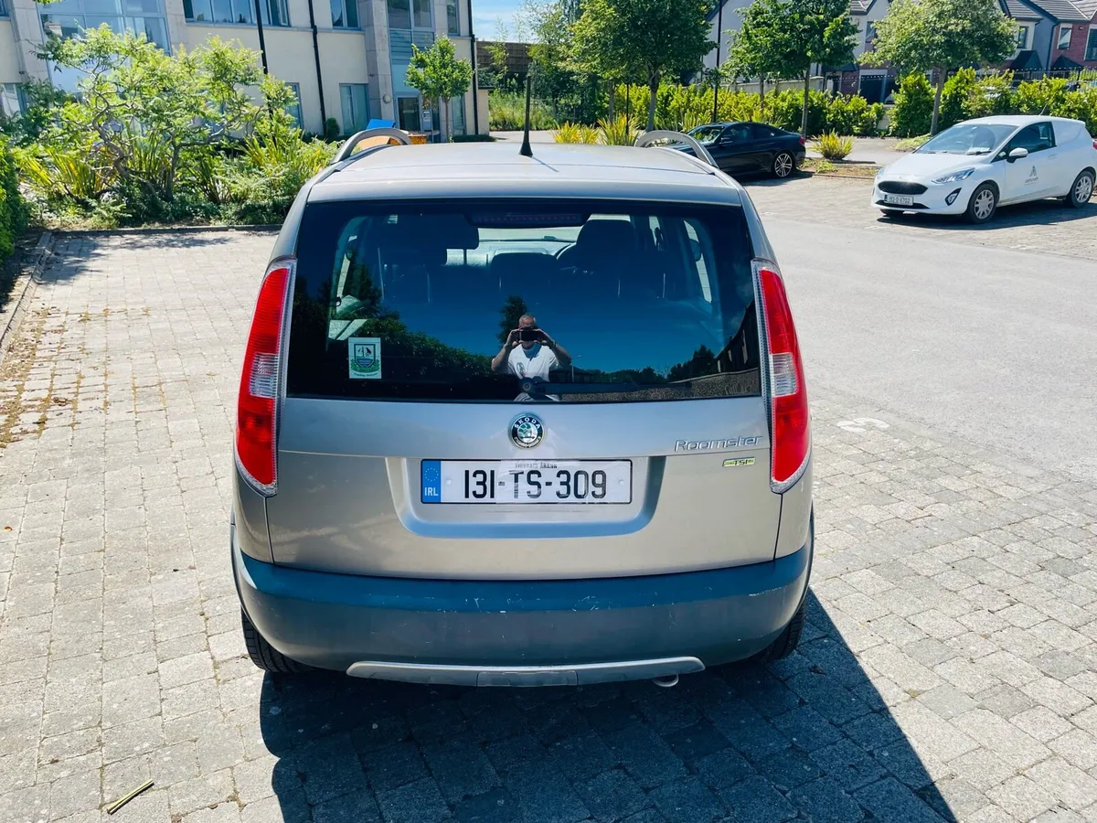 2013 SKODA ROOMSTER 1.2 TSI AMBITION - Image 4