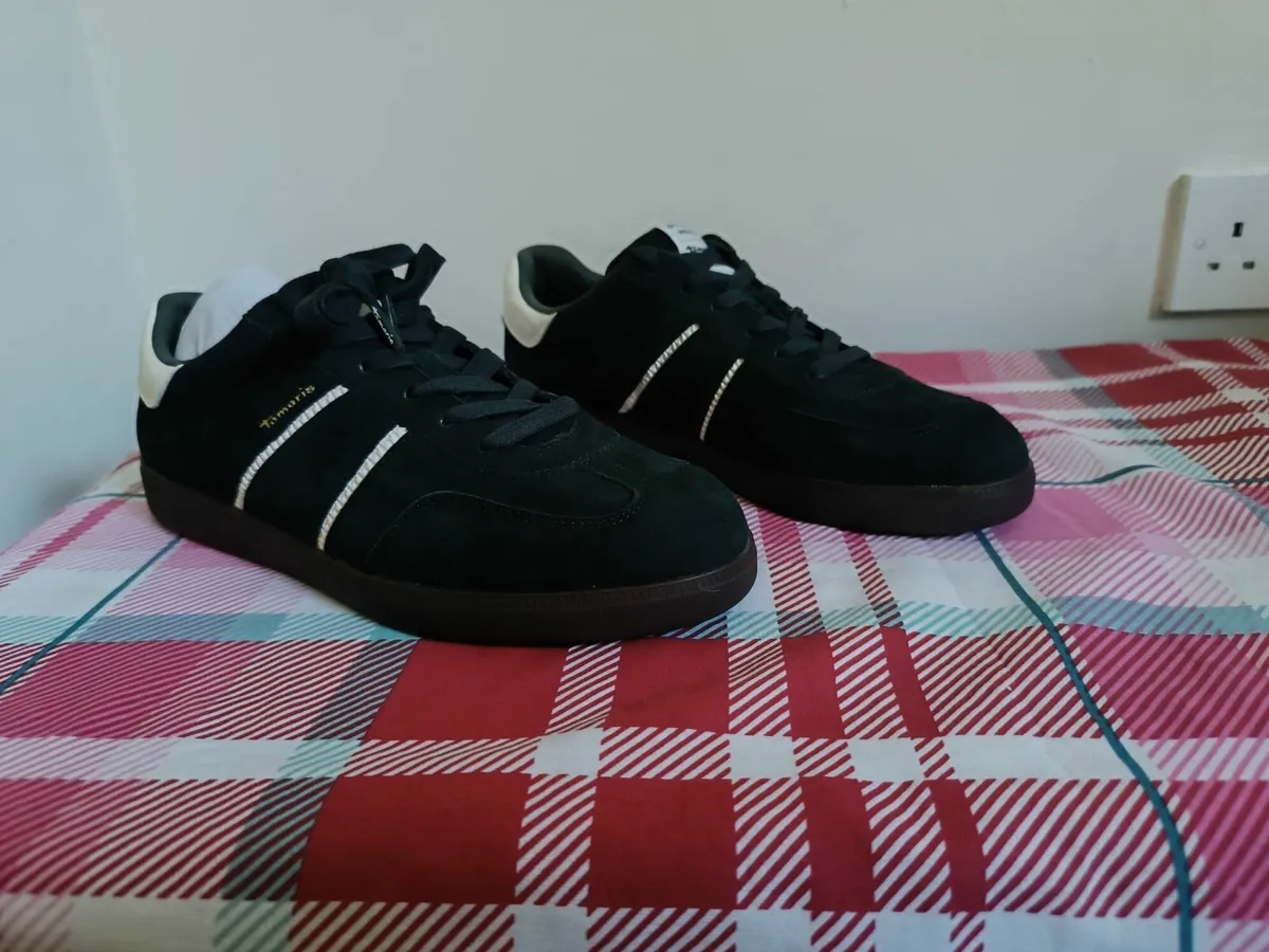 Runners - Image 3