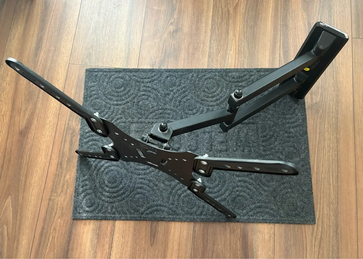 Bauhn Swivel/Tilt Tv Bracket - Image 3