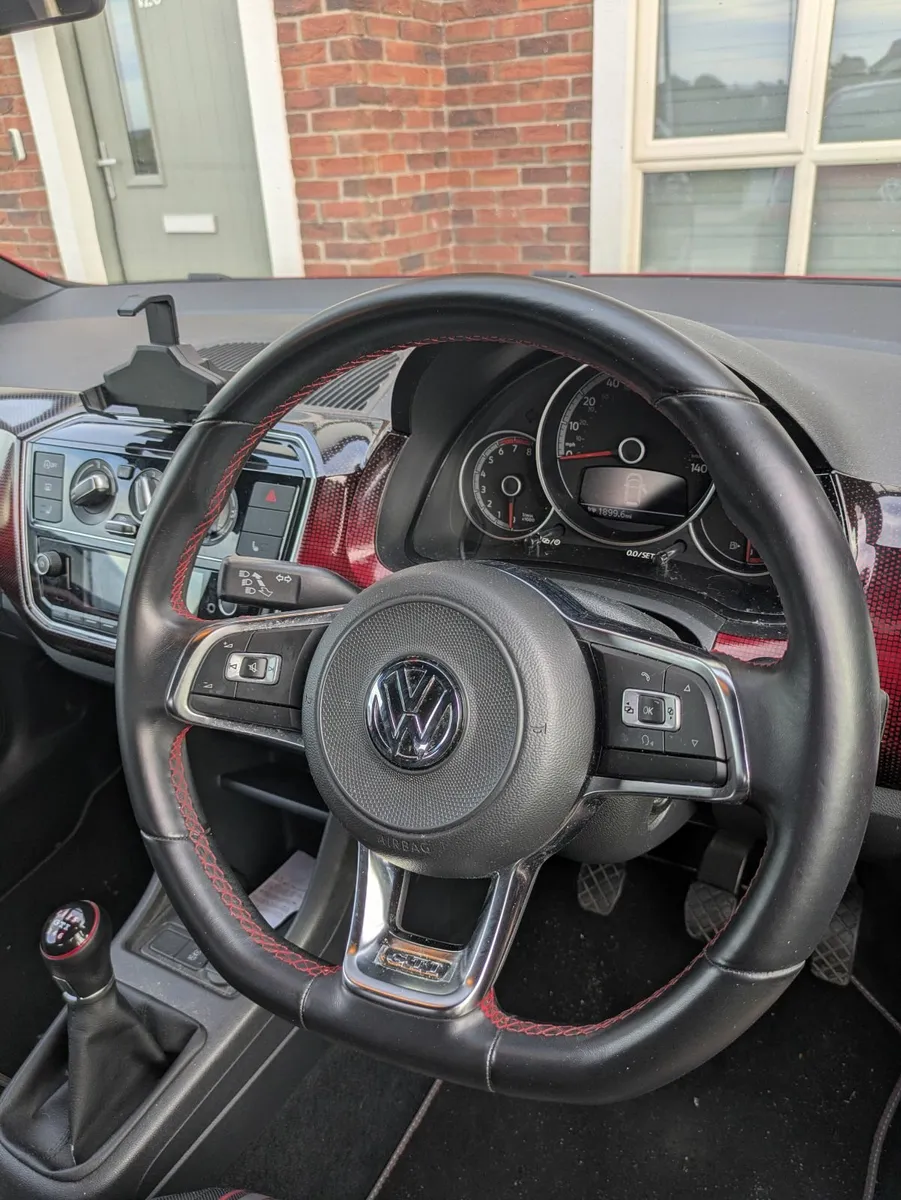 Volkswagen Up! Gti 2018 - Image 3