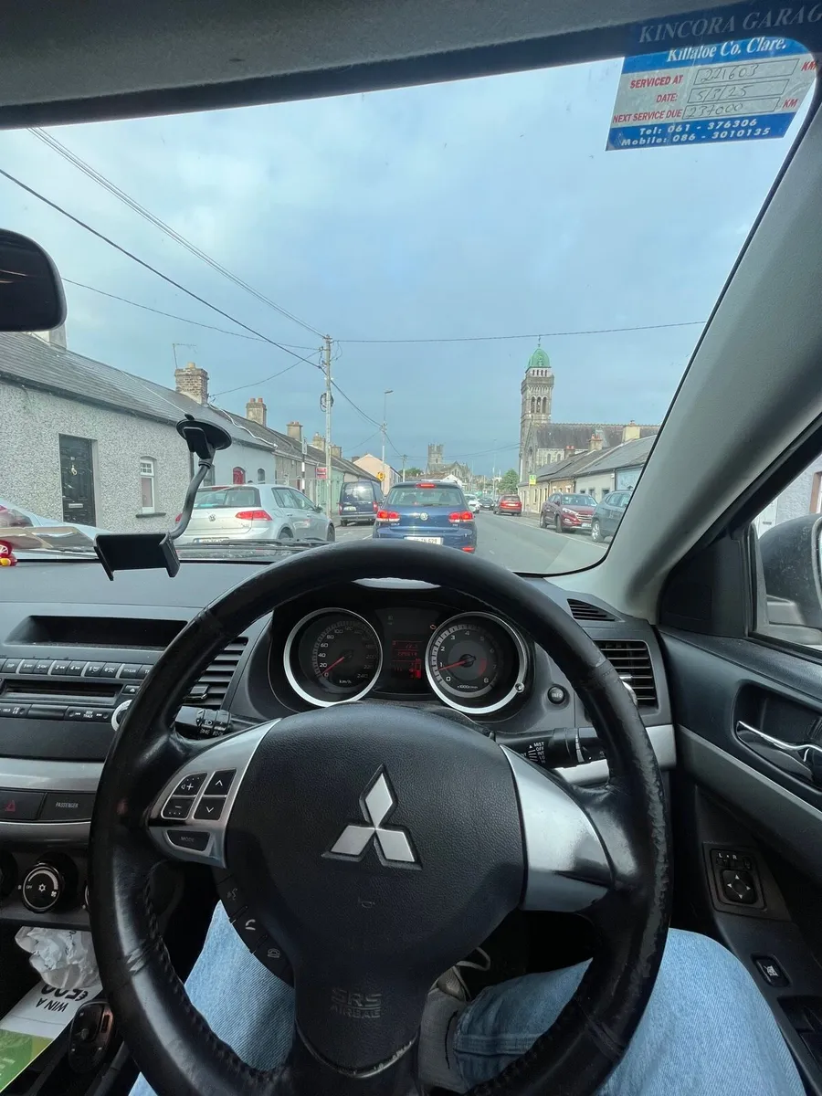 Mitsubishi Lancer - Image 3