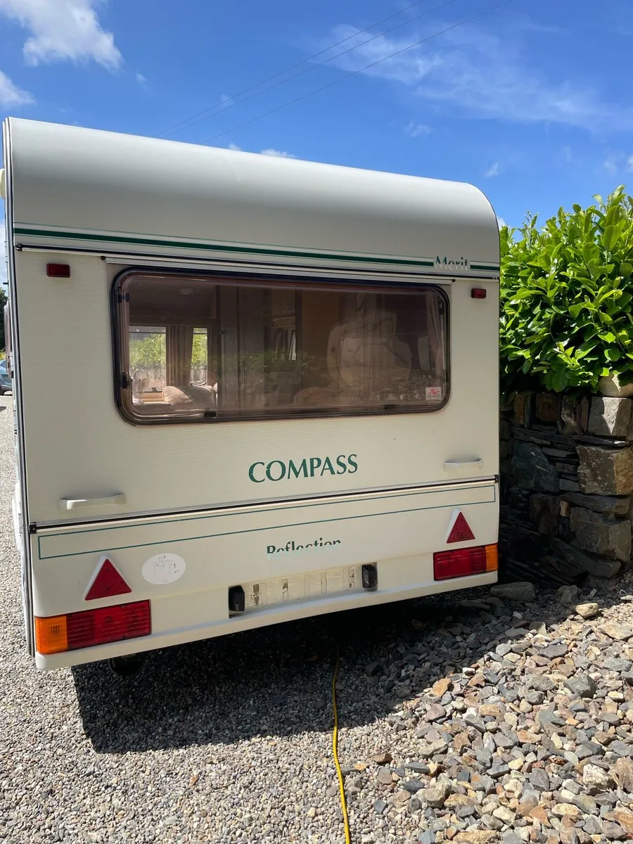 Compass Reflection caravan - Image 4
