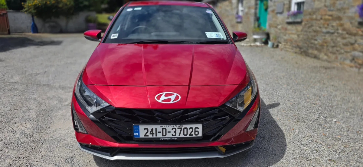 Hyundai i20 2024 DELUXE + AUTO - Image 4