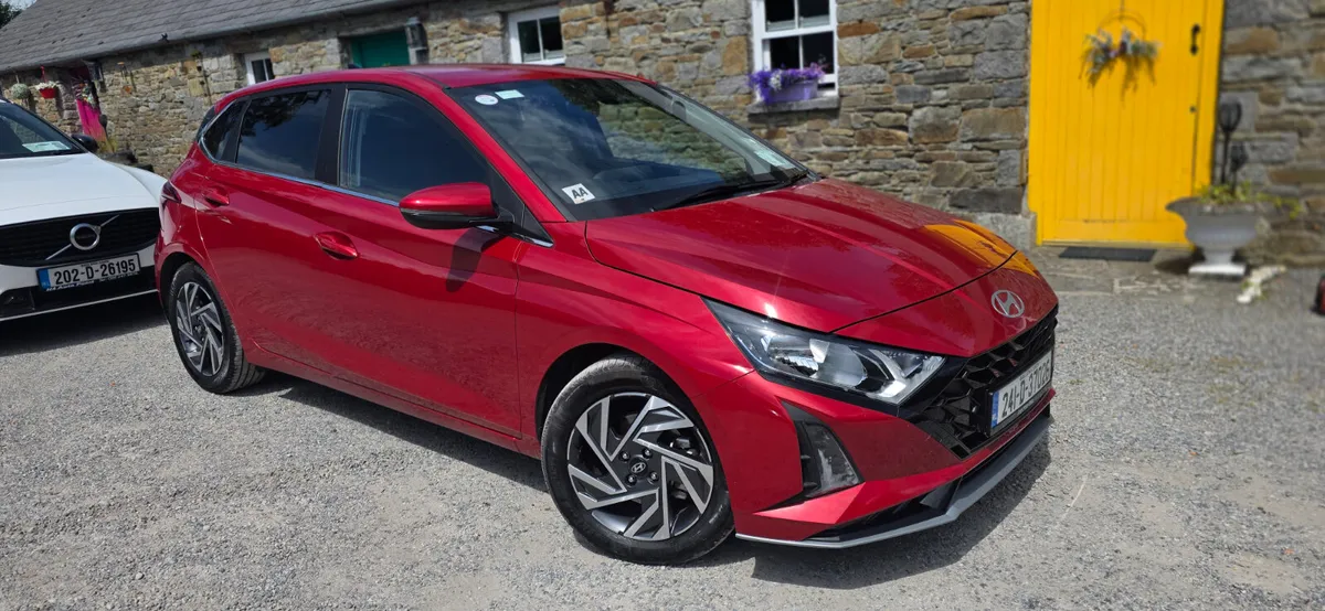 Hyundai i20 2024 DELUXE + AUTO - Image 1