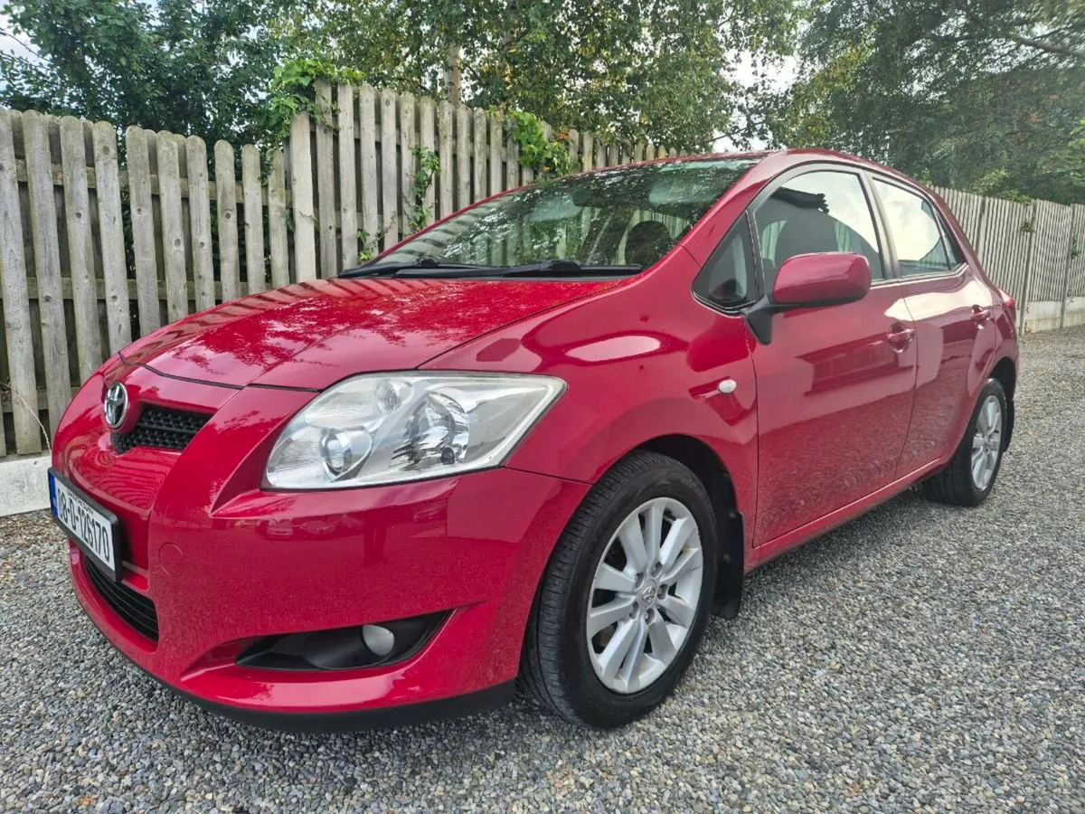 Toyota Auris 2.0 D4D Low Mileage - Image 2