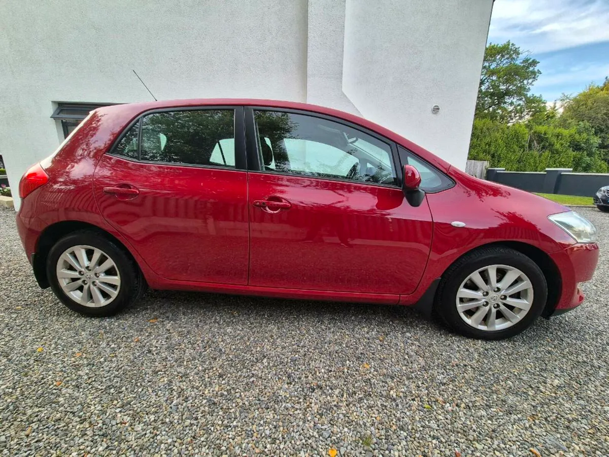 Toyota Auris 2.0 D4D Low Mileage - Image 4
