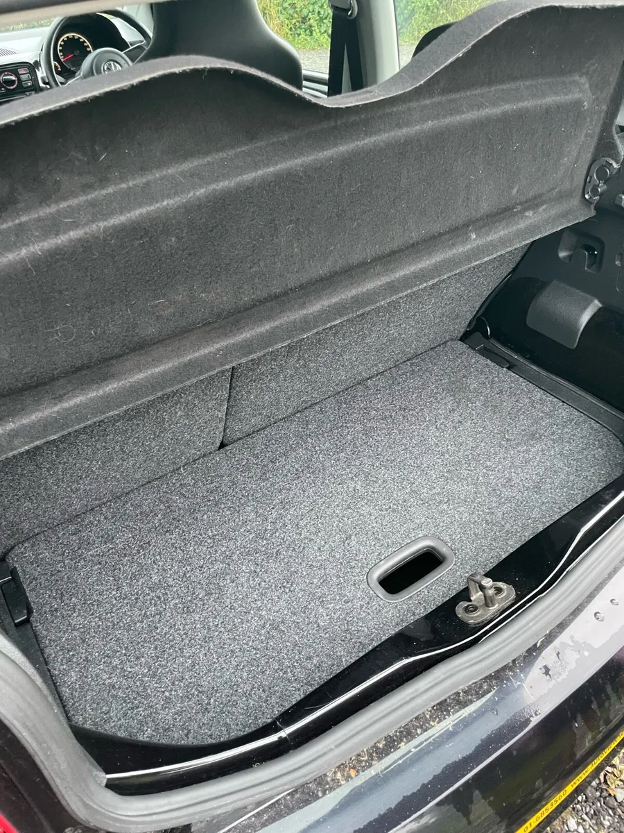 Volkswagen up - Image 3