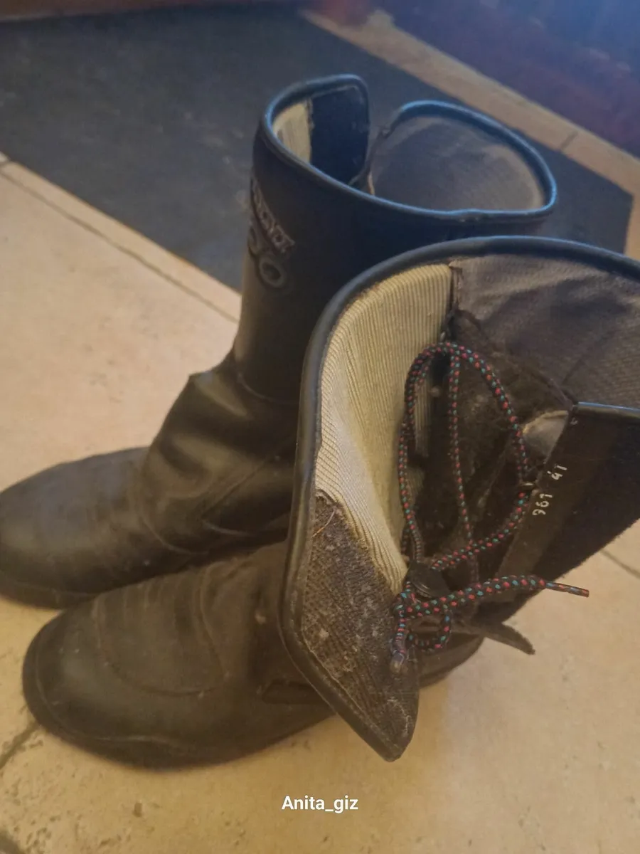 Motorbike boots - Image 1