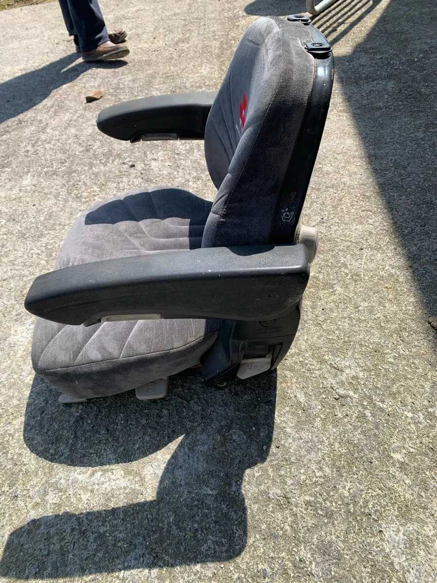Tractor Seat - Image 2