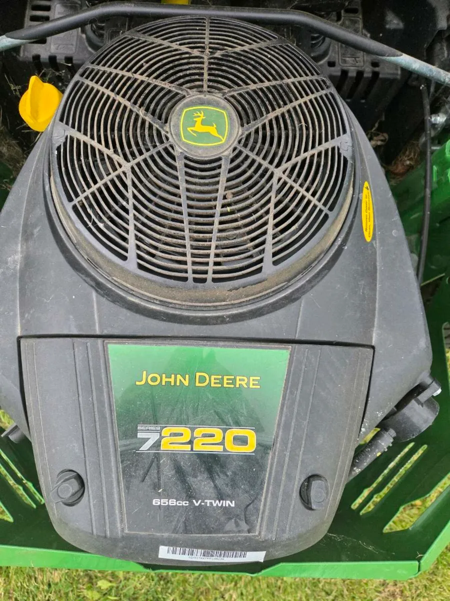 John Deere Z515E zero turn mower - Image 4