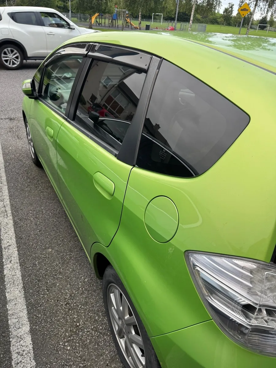 Car - Image 3