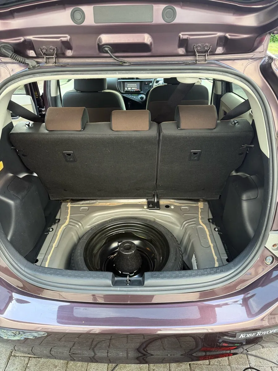 Toyota Aqua - Image 1