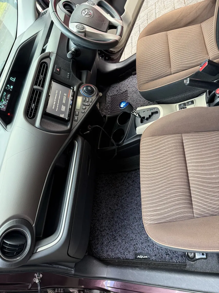 Toyota Aqua - Image 3