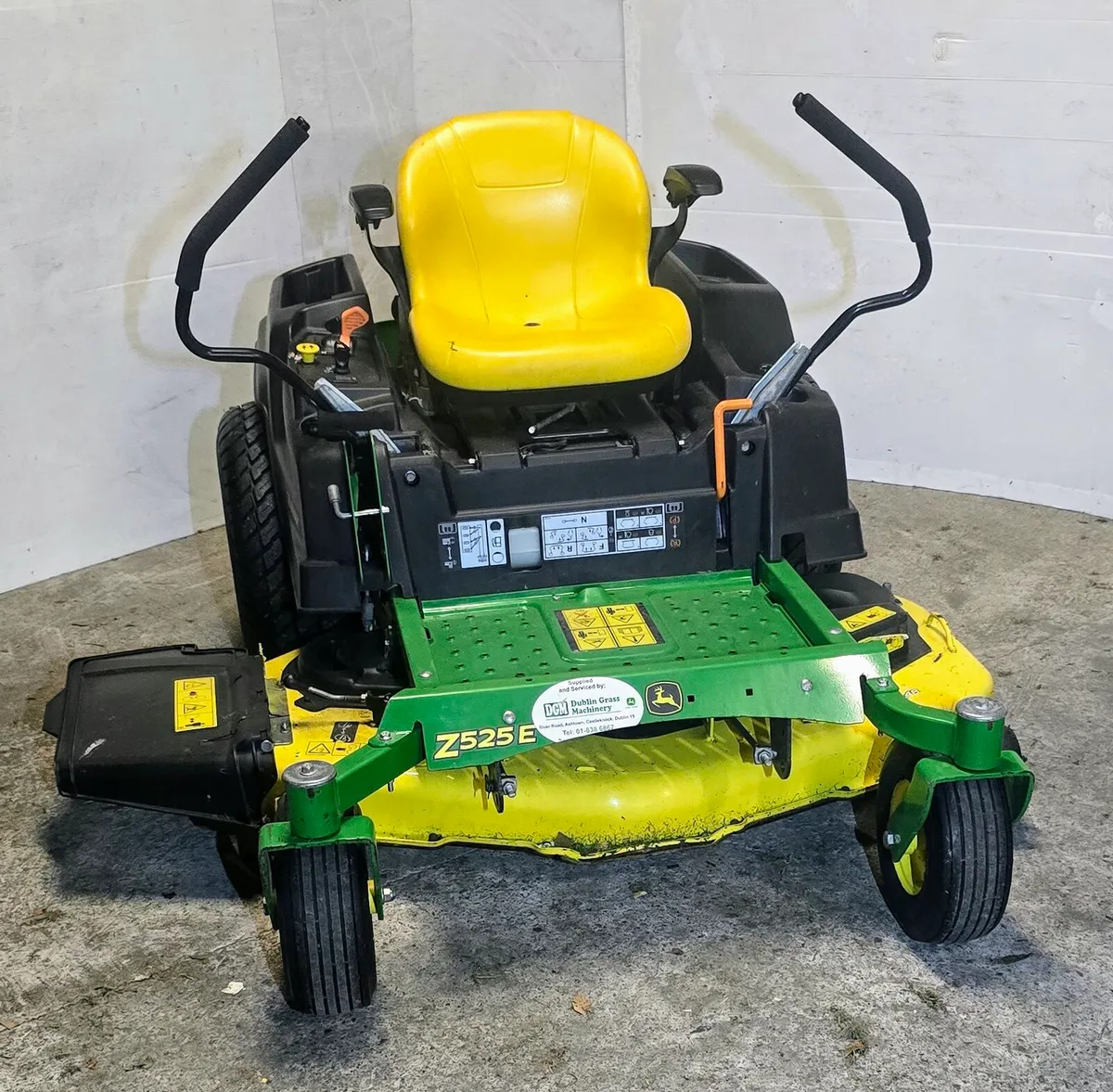 John Deere 22hp 48" ZERO TURN - Image 2