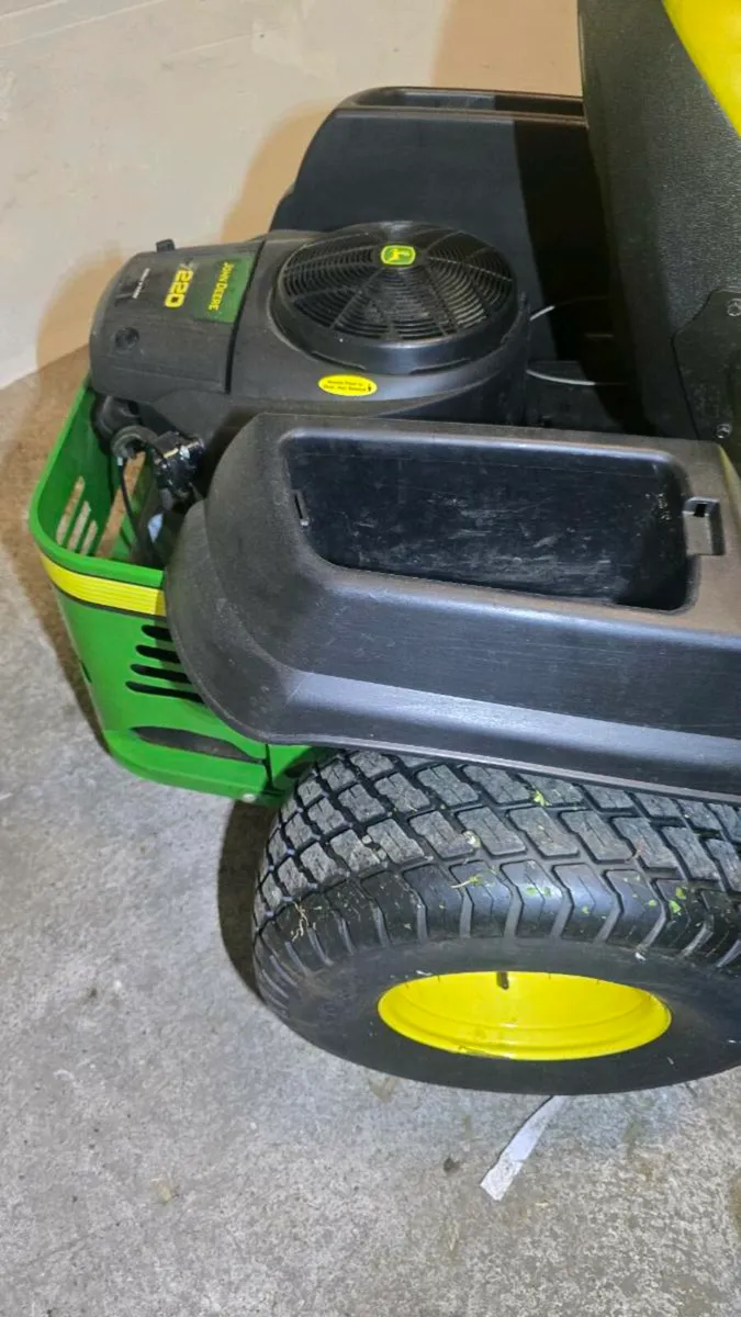 John Deere 22hp 48" ZERO TURN - Image 3