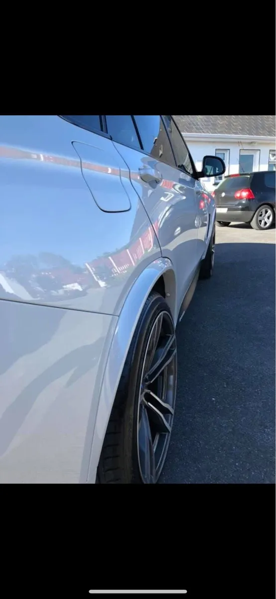 Car - Image 3