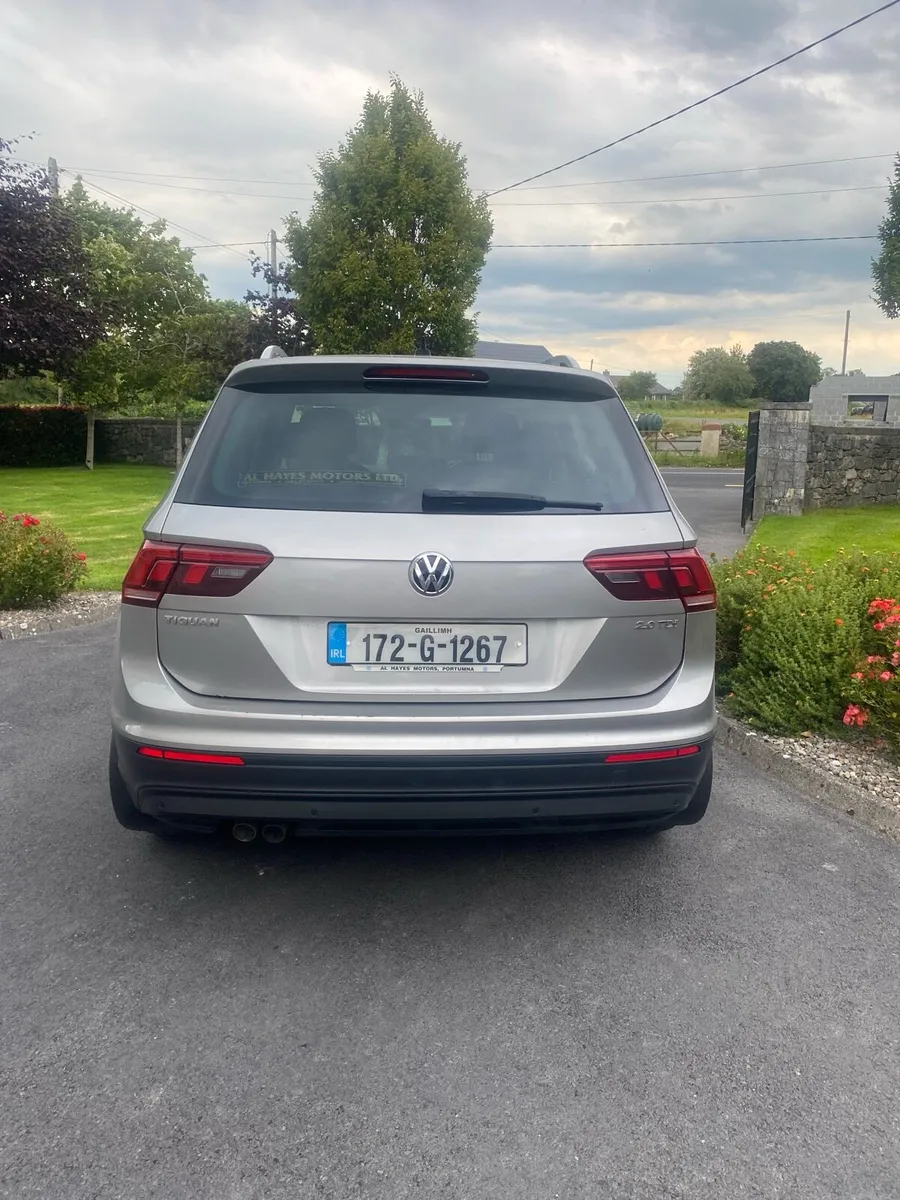 Volkswagen Tiguan CL  2.0 TDI 2017 - Image 3