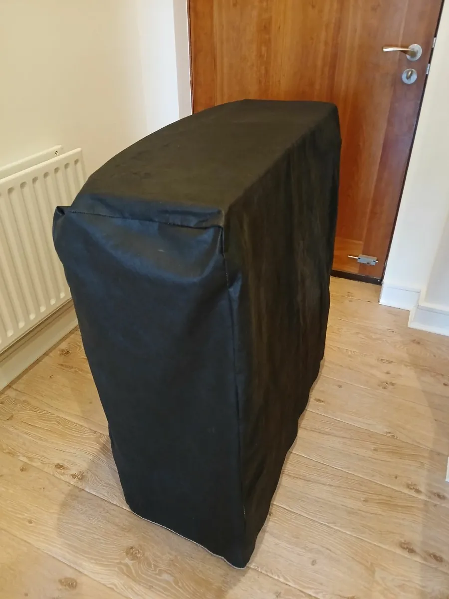 Foldable bed - Image 1