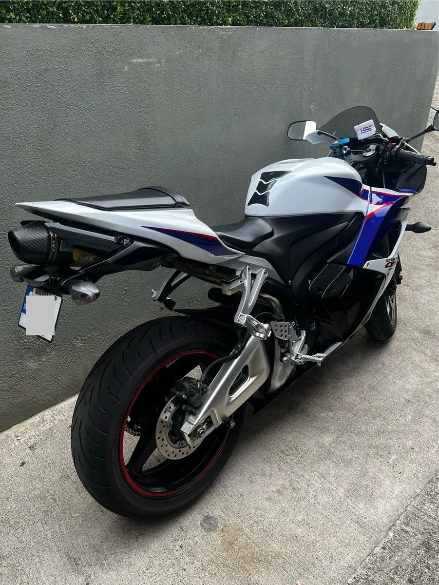 Honda CBR600RR - Image 4