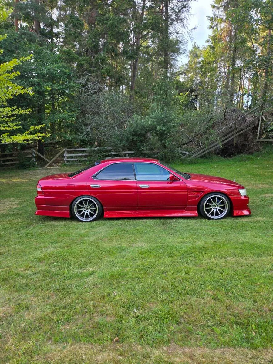 Nissan Laurel C35 Medalist - Image 2